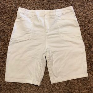 White Croft & Barrow shorts size 10